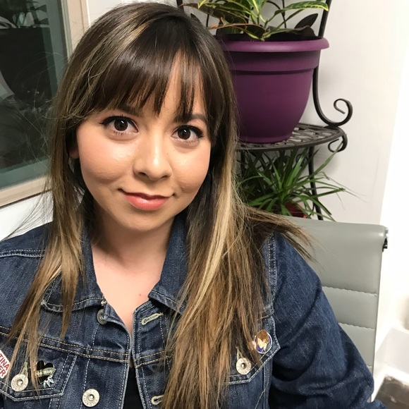 Meet your Posher, Melissa - Picture 1 of 1